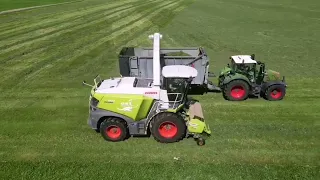 "est" beim Grassilage häckseln mit Claas Jaguar 950 Fendt 724 Fliegl Gigant Kipper/Dji mini 3 pro