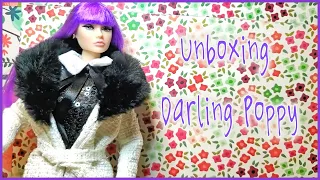 Unboxing A Darling Poppy Parker