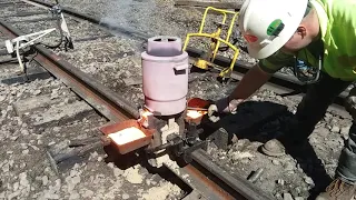 Setting Off a Thermite Field Weld