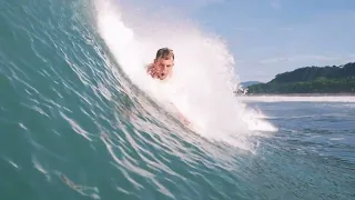 Bodysurfing glassy waves