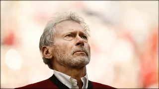 FC Bayern: Uli Hoeneß verbannt Klub-Legende Breitner von der Ehrentribüne