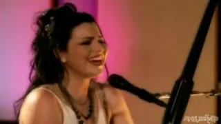 Evanescence - Lithium [Live @ Yahoo Pepsi Smash Acoustic Sessions 2006] HD