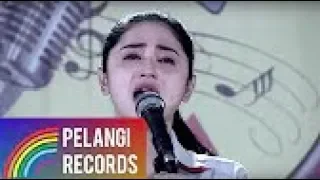 Dangdut - Dewi Perssik - Indah Pada Waktunya (Official Music Video) | Soundtrack Centini Manis