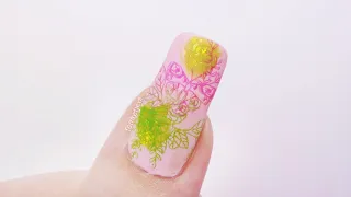 Matte Abstract Floral Nails (Stamping Nail Art) - femketjeNL