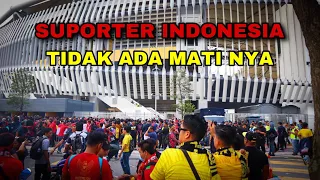 Kreatifitas Dan Nyanyian Suporter Indonesia Di Stadion Bukit Jalil Malaysia | part 1