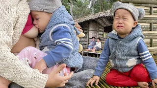 Making doors and windows for a new house, Baby care, Family of 3 living in the forest - Tao Thị Ún