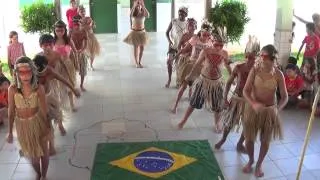 Apresentação dos alunos do 5º ano da escola Indígena Direito de Aprender do Povo Anacé