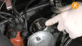 Replace and adjust the points and condenser on an air-cooled VW (1/2)