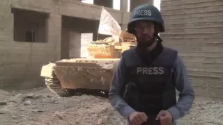 Танк взорвался за спиной журналиста в Сирии в прямом эфире