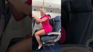 She transformed in an airplane #shorts  #airplane #airport #funny #tsa