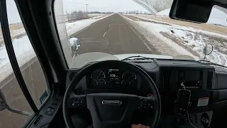 4K/FREIGHTLINER TRUCK DRIVING POV VIDEO/COUNTRYSIDE CANADA ROADS/ALBERTA/ASMR/RELAXING/SNOW DRIVE