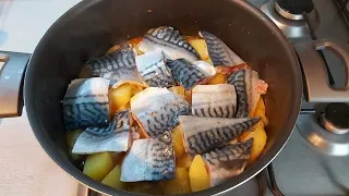 Вот как нужно готовить рыбу! Пальчики оближешь! Тушёная  картошка с рыбой. Просто и доступно!