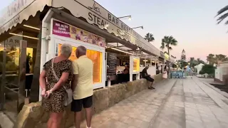 Fuerteventura, a wander around el Castillo commercial Center at night