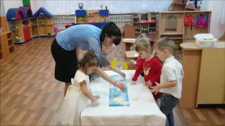 Открытое занятие в группе раннего возраста (2 - 3 года) "Поможем снеговику"