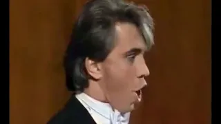Dmitri Hvorostovsky & Mikhail Arkadev. Concert in Moscow. 1990.