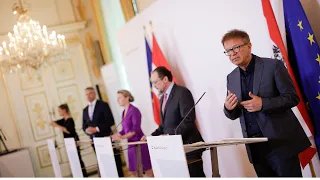 Pressekonferenz über "Aktuelles zu Corona in Hinblick auf die Reisefreiheit".