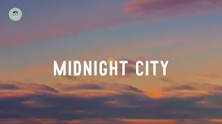 M83 - Midnight City (lyrics)