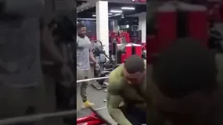 Larry Wheels Bench fail 😮