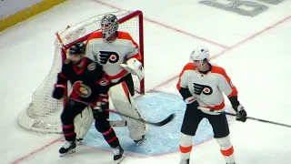 Felix Sandstrom in action during the Flyers @ Senators hockey game