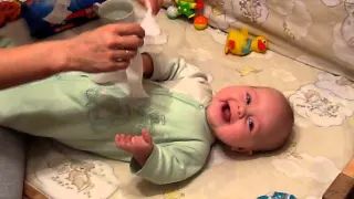 Смех младенца (laughing baby)