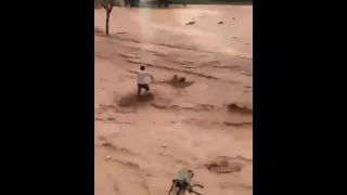 Brave men in Turkey run into a flash flood river and save mother and daughter from drowning