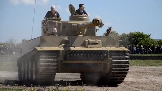 Tiger I driving during Tiger Day 2017