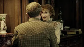 Разговор Уотсона (Андрей Панин) с миссис Хадсон (Ингеборга Дапкунайте). Сериал Шерлок Холмс (2013)