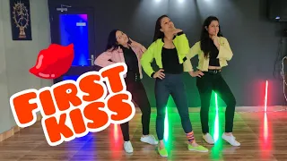 First kiss | yo yo Honey Singh | Dance cover | The Dance Mafia