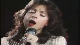 Demis Roussos   Vicky Leandros   Je t'Aime Mon Amour   Live 1982   Muziek   Entertainment   123video