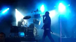 COMBICHRIST AMPHI FESTIVAL 2010 : "Shut up and Swallow" [HD]