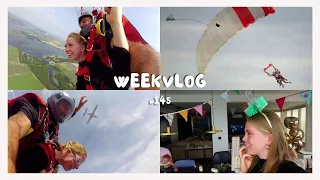 23e VERJAARDAG vieren & Ik SPRING uit een VLIEGTUIG ?!  // Weekvlog 145