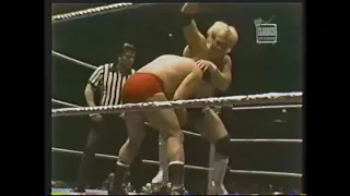 Hulk Hogan vs Jobber Dominic Denucci WWF MSG 1980