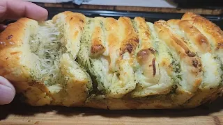 Cream Cheese Garlic Bread