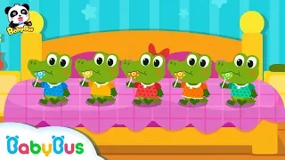 Baby Crocodiles Love Candies | Family Join Together | Thanks Giving Day | BabyBus