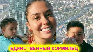 Я кормилец в семье! Агата Муцениеце вынуждена одна обеспечивать детей от Павла Прилучного