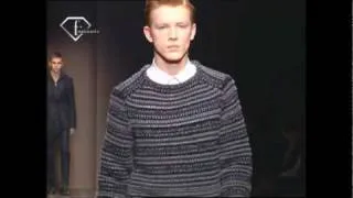 fashiontv | FTV.com - MILAN MAN F/W 2009-10-  TRUSSARDI 1911