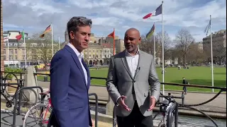 Ed Miliband talks decarbonisation and spreadsheets with Bristol mayor Marvin Rees