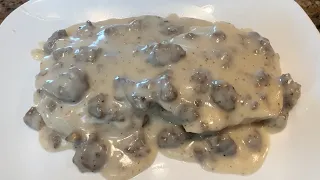 Homemade Country Sausage Gravy - Biscuits and Gravy