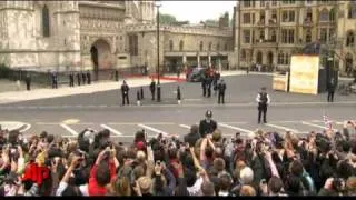 Royal Wedding Raw Video: Royals Arrive