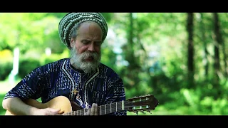 "Speak The Truth" - Uwe Banton special acoustic - Singing with the Birds pt1