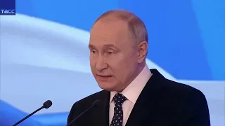 Президент России Владимир Путин выступил на  XII съезде Федерации независимых профсоюзов России.