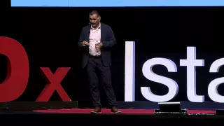 İtiraz Et, Hayal Kur, İlerle! | Selçuk R. Şirin | TEDxIstanbul