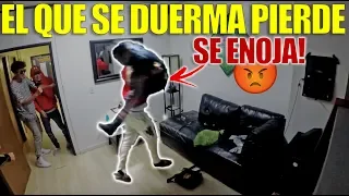 EL QUE SE DUERMA PIERDE | REACCIONA A GOLPES (HotSpanish Vlogs)