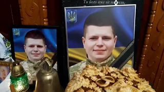 Загинув, захищаючи Україну: У Коростишеві попрощалися з Артемом Довбищуком. Йому було ЛИШЕ 21...