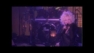 Cyndi Lauper  - 'Early in the morning'  [Excerpt from "To Memphis, with Love" ]
