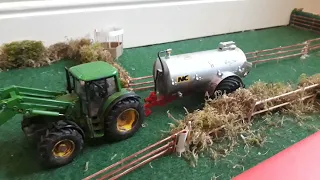 Spreading Slurry, Moving Cattle + Much More 1:32 Farming Stop Motion.