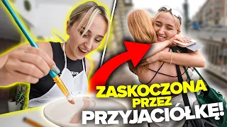 USZCZĘŚLIWIAMY JĄ PRZEZ CAŁY DZIEŃ!