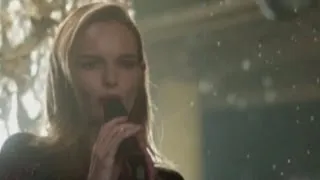 Kate Bosworth Winter Wonderland Topshop advert: Who knew she could sing?