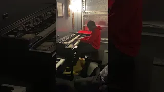 🔥🔥19 year old Brock Mack on the All Black Viscount Legend Organ