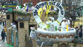 🔴 Iris and Tucks - NOLA Mardi Gras Parade 2022